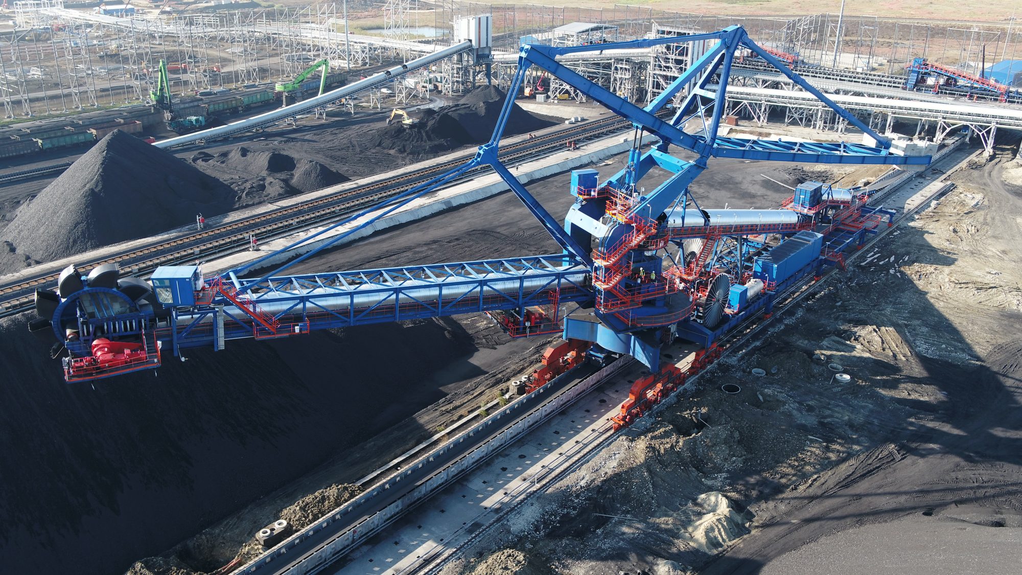 Rolos transportadores na indústria da mineração